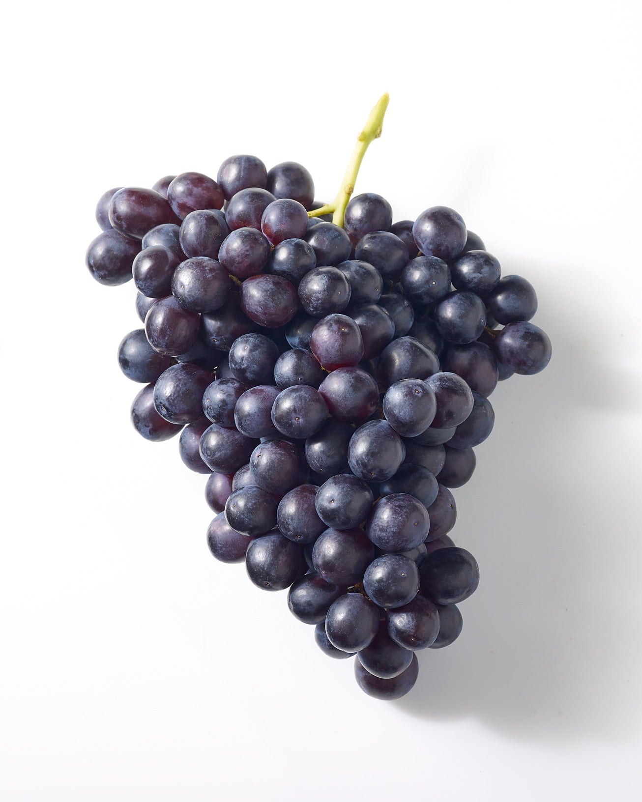 Fresh Black Seedless Grapes, From California, Bag (2.25 lbs/Bag Est.)