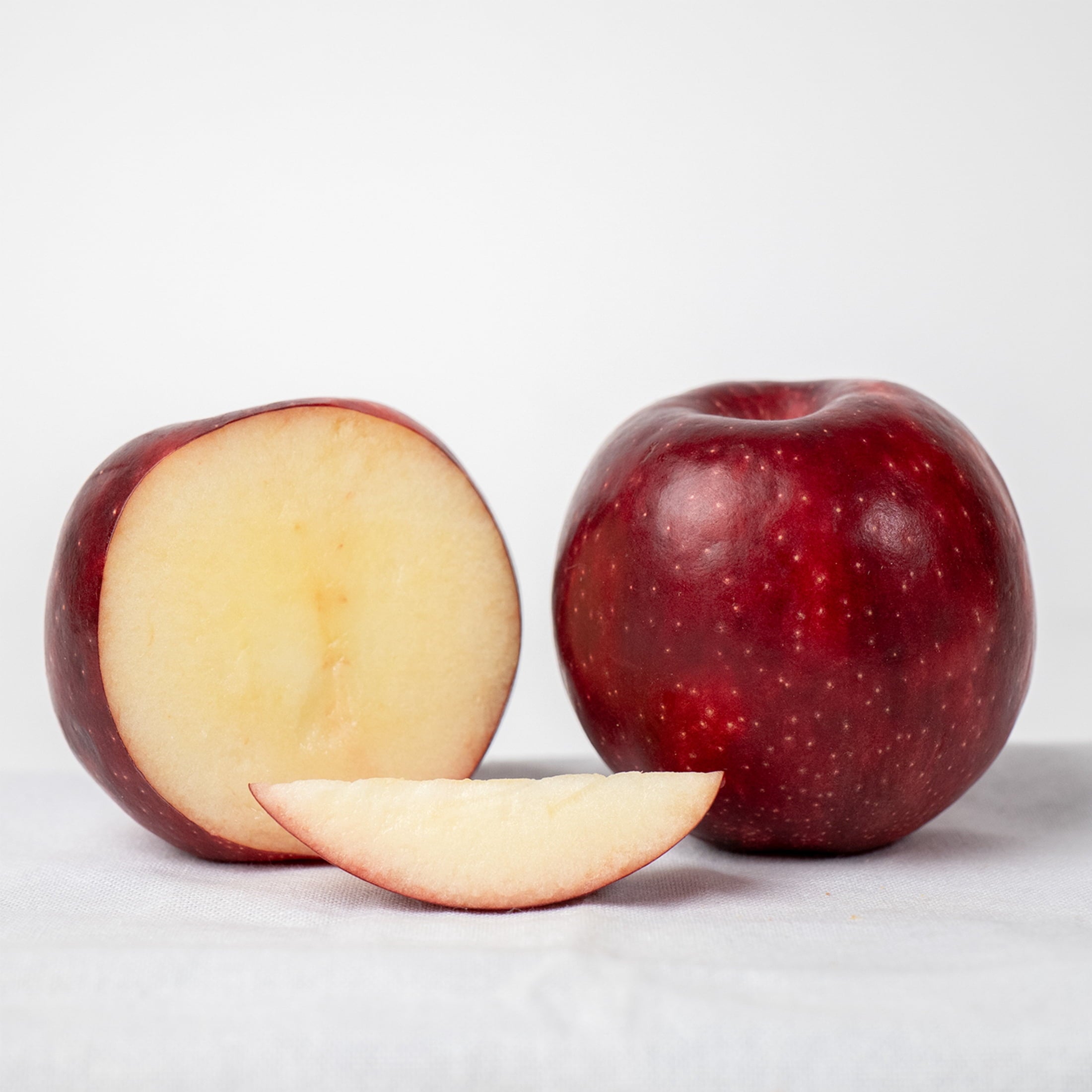 Fresh Cosmic Crisp Apples, 3 lb Bag